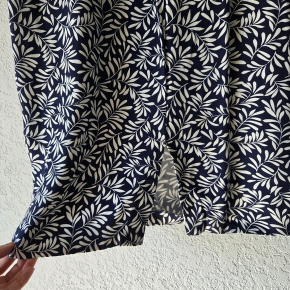 Boden 12R Ines Dress Navy blue and White Leaf Print Mini Dress - Picture 4 of 7